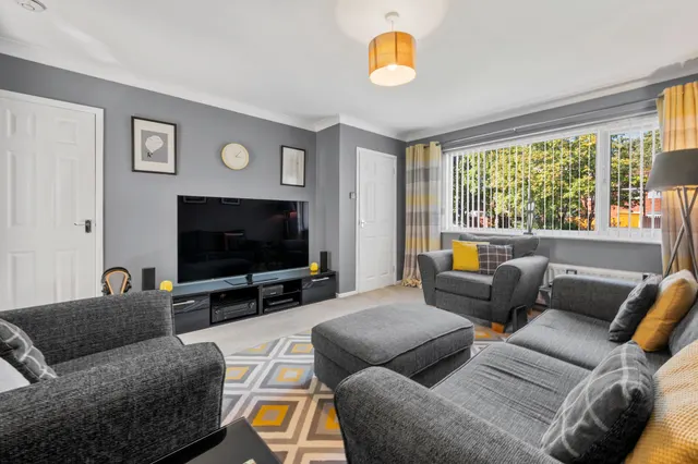 Photo 2 — Nairn Close, Fearnhead, Warrington, Warrington, WA2 0TE