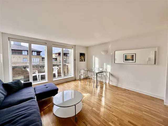 Photo 3 — Larch Court, Admiral Walk, London, W9 3UA
