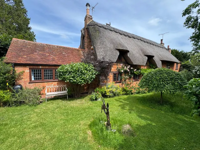 Scott's Lane, Adstock, photo 1