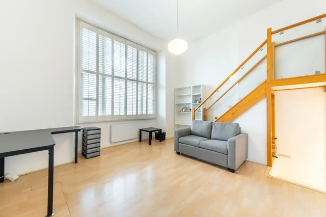 Flat 2, 12 Westbourne Terrace, London, photo 1