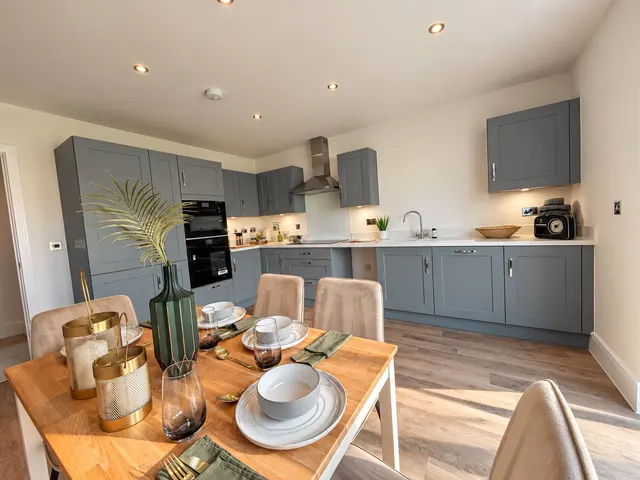 Oakwood Grove, Alderholt, SP6, photo 2