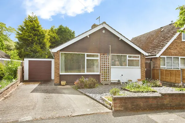 Sundown Avenue, Littleover, Derby, photo 1