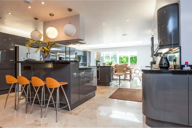 Berry Hill Road, Cirencester, GL7, photo 1