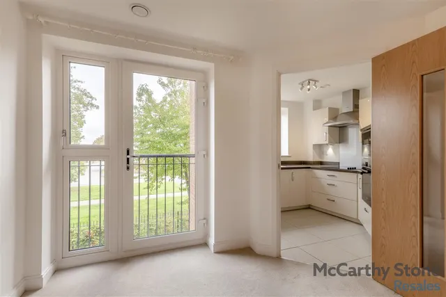 High View, Bedford, MK41, photo 3
