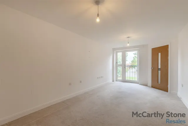 High View, Bedford, MK41, photo 2
