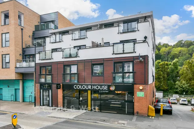 Croydon Road, Caterham, CR3, photo 1
