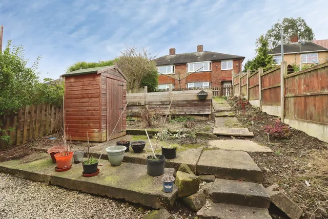 Springfield Crescent, Bolsover, S44, photo 3