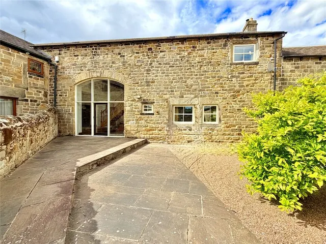 Photo 3 — Edderthorpe Lane, Barnsley, S71