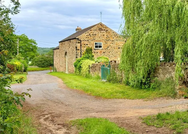 Photo 2 — Edderthorpe Lane, Barnsley, S71