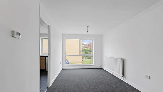 Photo 2 — Princess Close, Gedling, Nottingham