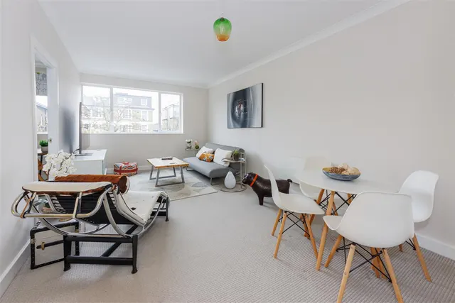 Haverstock Hill, London, NW3, photo 2