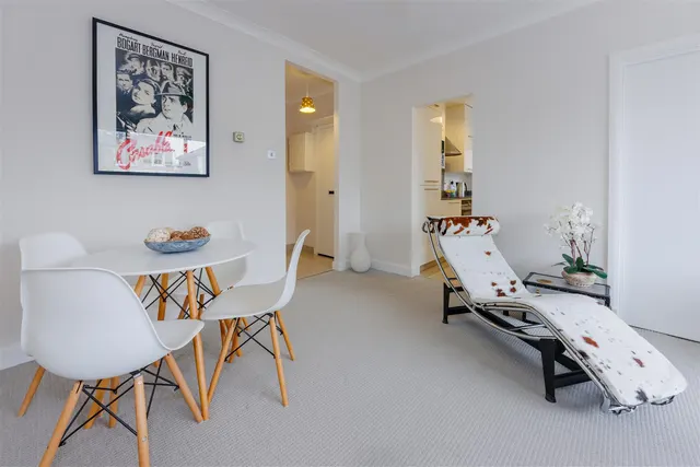 Haverstock Hill, London, NW3, photo 3