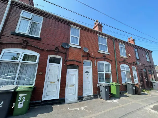 Queen Street, Bilston, WV14 7EX, photo 1