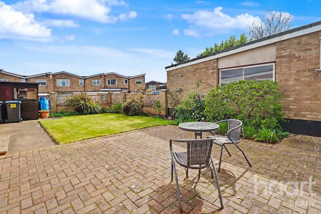 Carlson Gardens, Lutterworth, LE17, photo 2