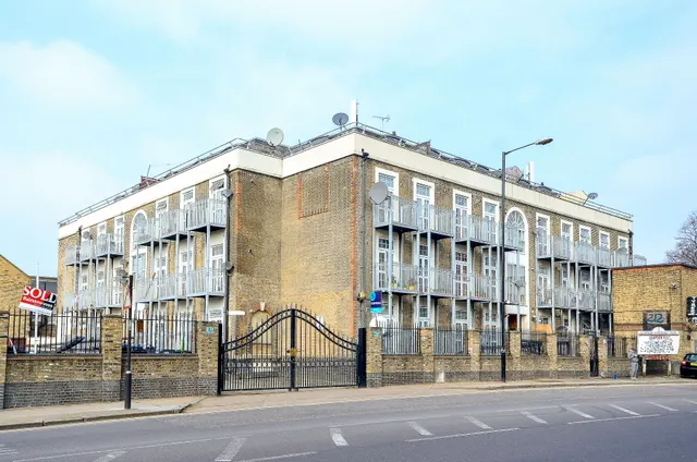 Flat 15, Upton Heights, 214 Upton Lane, London, photo 1