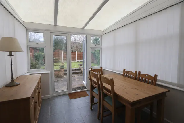 Photo 3 — Faringdon Avenue,, Romford, Harold Hill, RM3 8JT