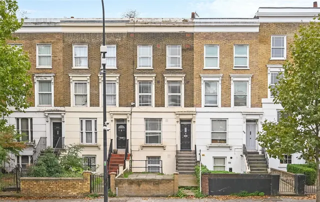New Cross Road, London, SE14, photo 1