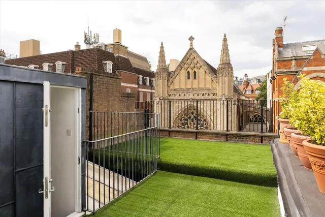 Farm Street, Mayfair, W1J, photo 2