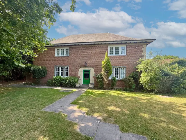 Burnhams Field, Weston Turville HP22 5AF, photo 1