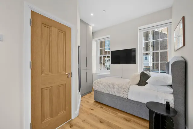 Titchborne Row, W2, photo 2
