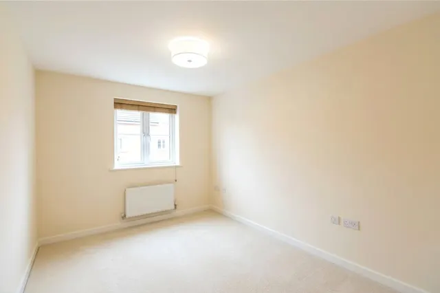 Royal Victoria Court, Royal Victoria Park, BS10, photo 3