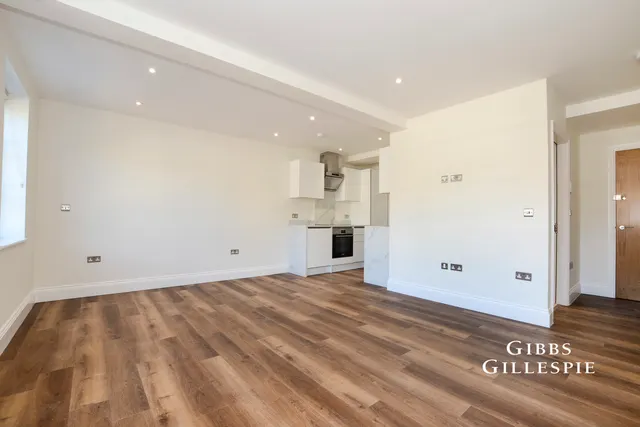 High Street, Rickmansworth Fees Apply, WD3, photo 1