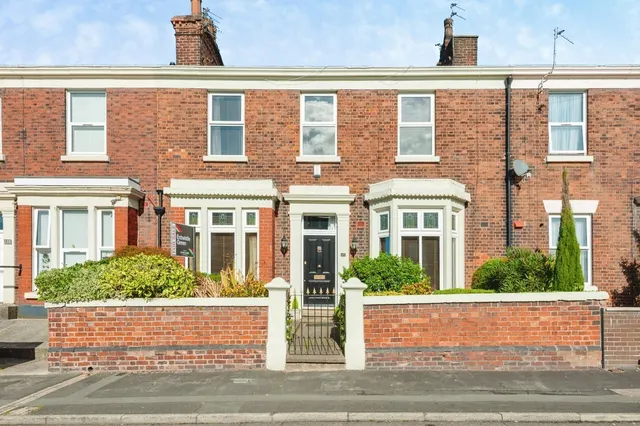 Windle Street, St. Helens, WA10, photo 1