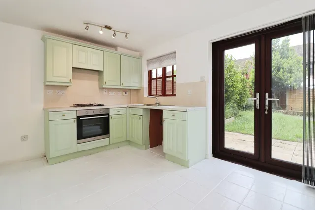Photo 3 — Fennel Drive, Bradley Stoke, Bristol, BS32