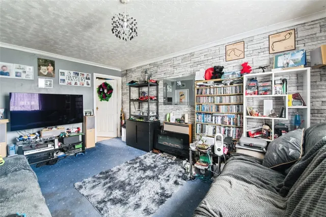 Salway Close, Cullompton, EX15, photo 3