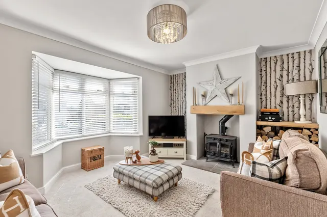 Rylands Avenue, Bingley, BD16, photo 3
