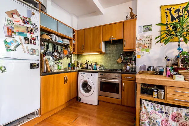 Photo 3 — 15b Sandrock Road, London