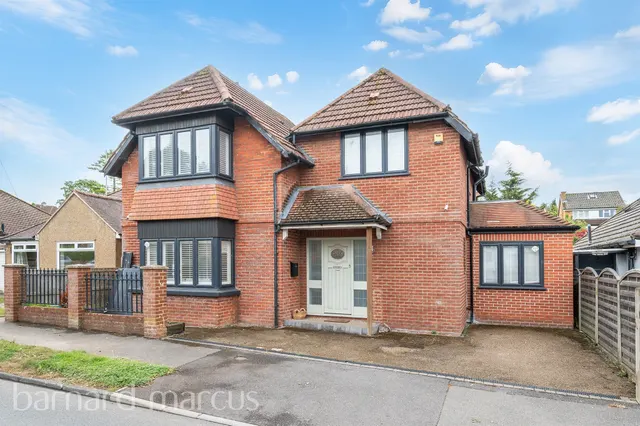 Rosebery Road, Epsom, photo 1
