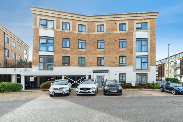 Mead Lane, Hertford, SG13, photo 1