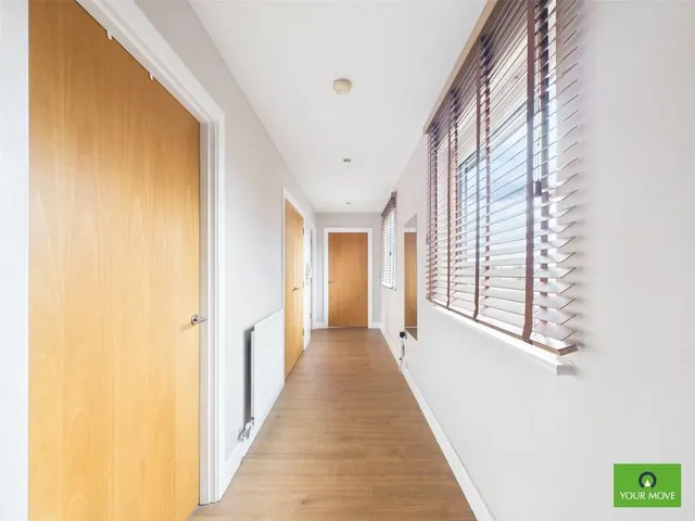 Photo 2 — Spring Gardens, Romford, RM7