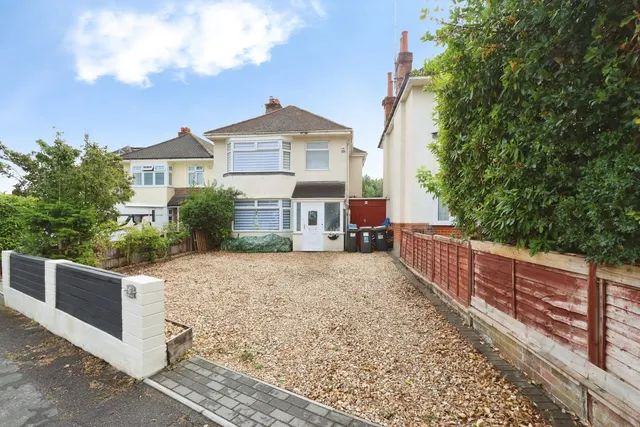 Muscliffe Lane, Bournemouth, BH9, photo 1