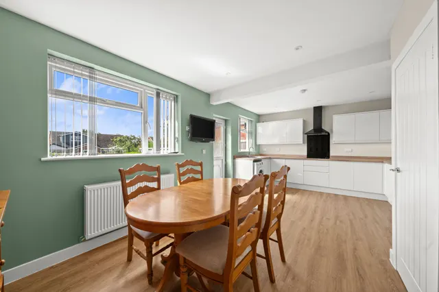 Photo 2 — Gainsborough Road, Warrington, Warrington, WA4 6BP