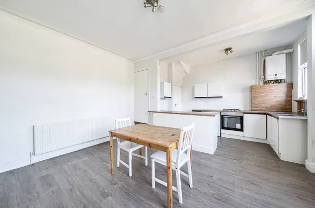 Wetherby Place, Burley, LS4, photo 2