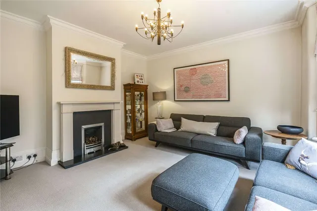 Photo 2 — St. Andrews Road, Henley-on-Thames, Oxfordshire, RG9 1JB