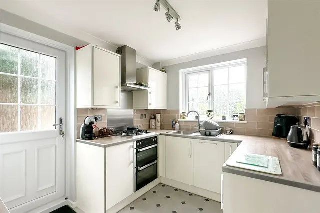 Littlehampton, BN17, photo 3