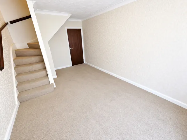 Photo 2 — Newcourt, Cowley