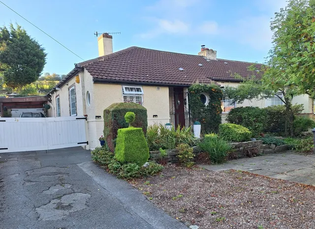Crowther Avenue, Pudsey, LS28, photo 1