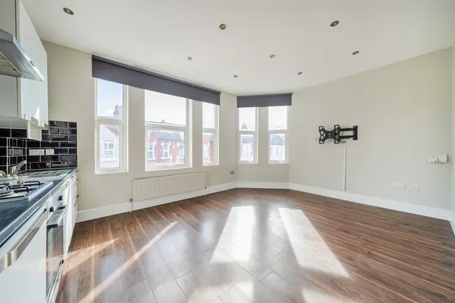 Grenfell Road, Mitcham, CR4, photo 1