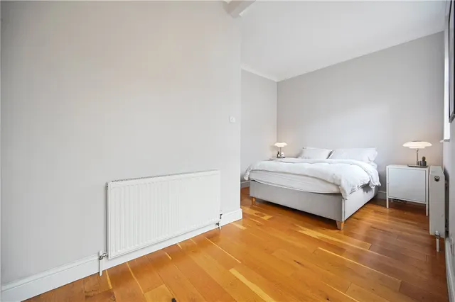 Ledbury Road, London, W11, photo 1