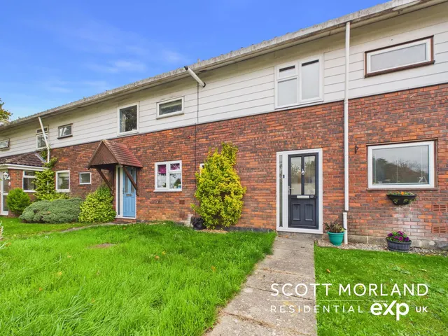 Bach Close, Basingstoke, RG22, photo 1