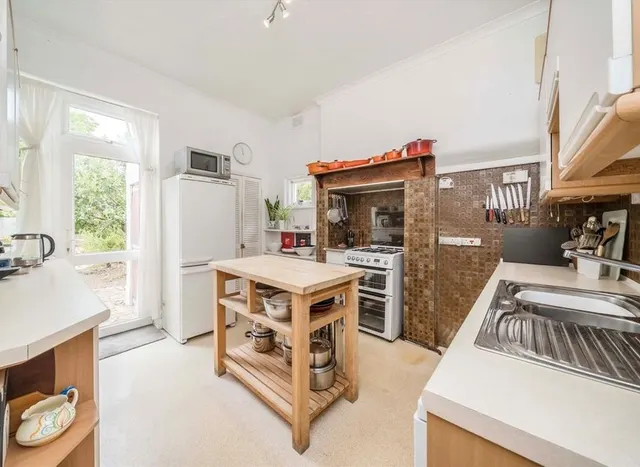 Guilford Avenue, Surbiton, KT5, photo 3