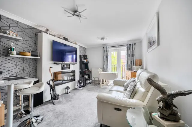 Arnell Crescent, Swindon, SN25, photo 2