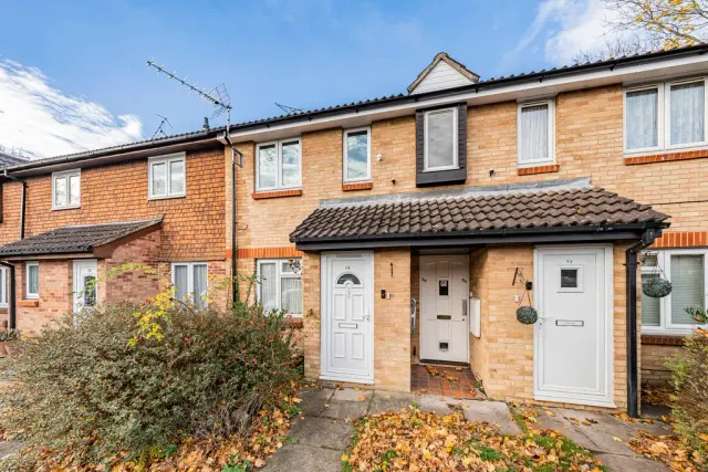 Lowdell Close, Yiewsley, photo 1