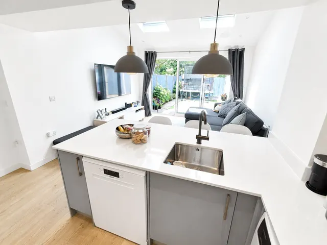 Photo 3 — Loom Close, Great Wyrley, Walsall, Staffordshire, WS6