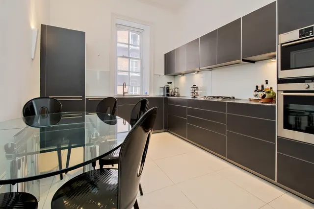Prince Consort Road, South Kensington, SW7, photo 2