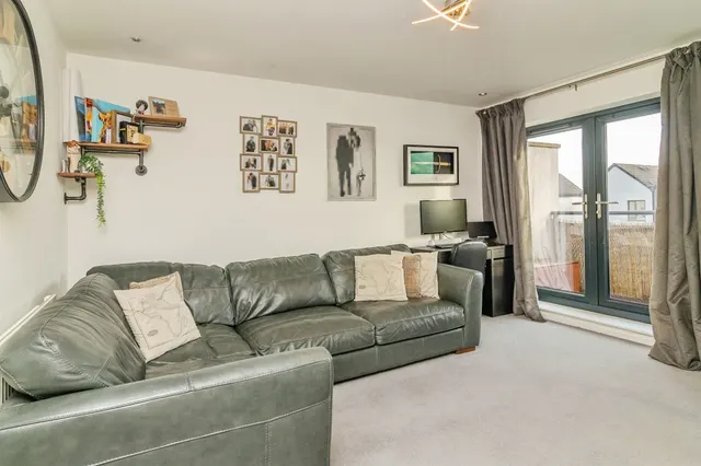Countess Way, Broughton, MK10, photo 3